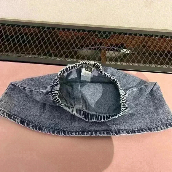 Girls size 5 Mini Denim Pleated Side Skirt Elastic Waist/ Trendy - Picture 9 of 10